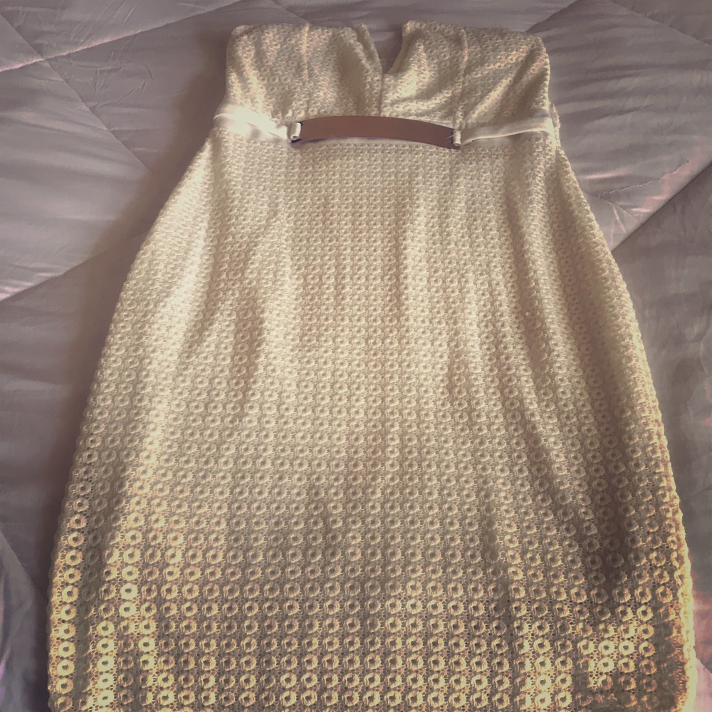 Fabulous very elegant cream dress with accent